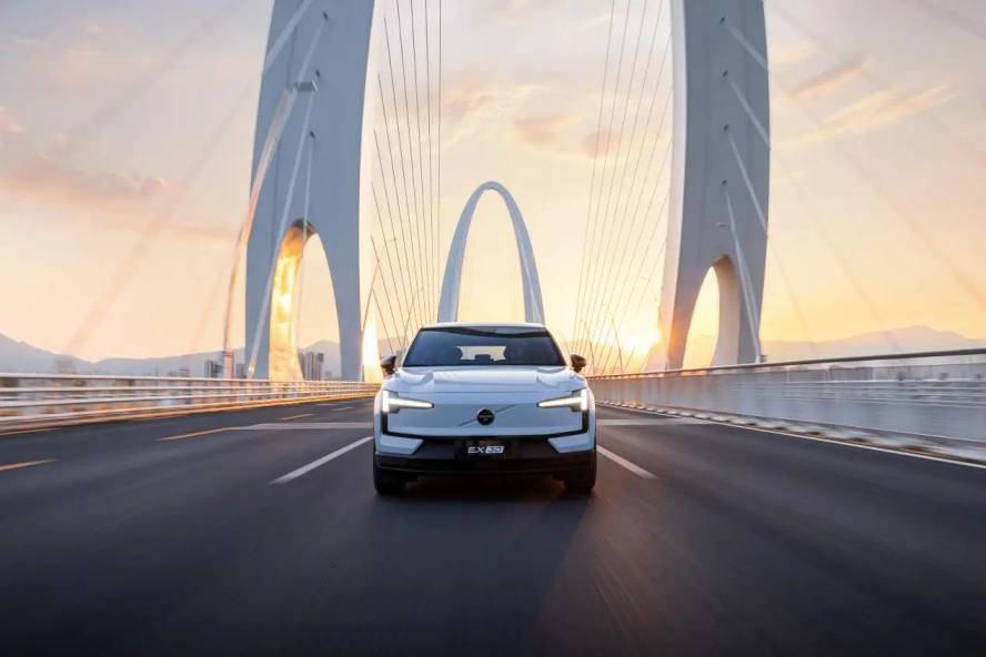 沃尔沃EX30红点设计大奖_沃尔沃EX30产品设计奖_2025德国红点设计大奖 汽车